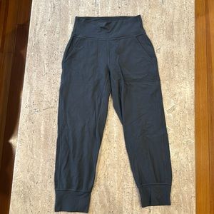 Grey Lululemon Align Cropped Joggers Size 4